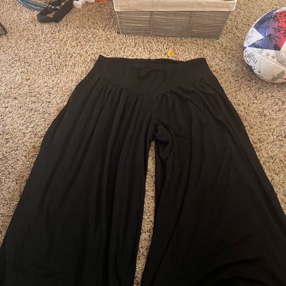 Coolatt type pants but more trendy - Picture 4 of 5